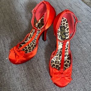 Pinup couture cutiepie red satin heels